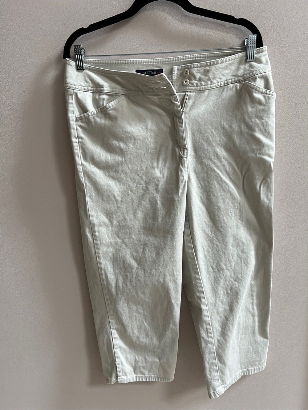 bill blass Cream/Khaki/Tan Stretch Capris